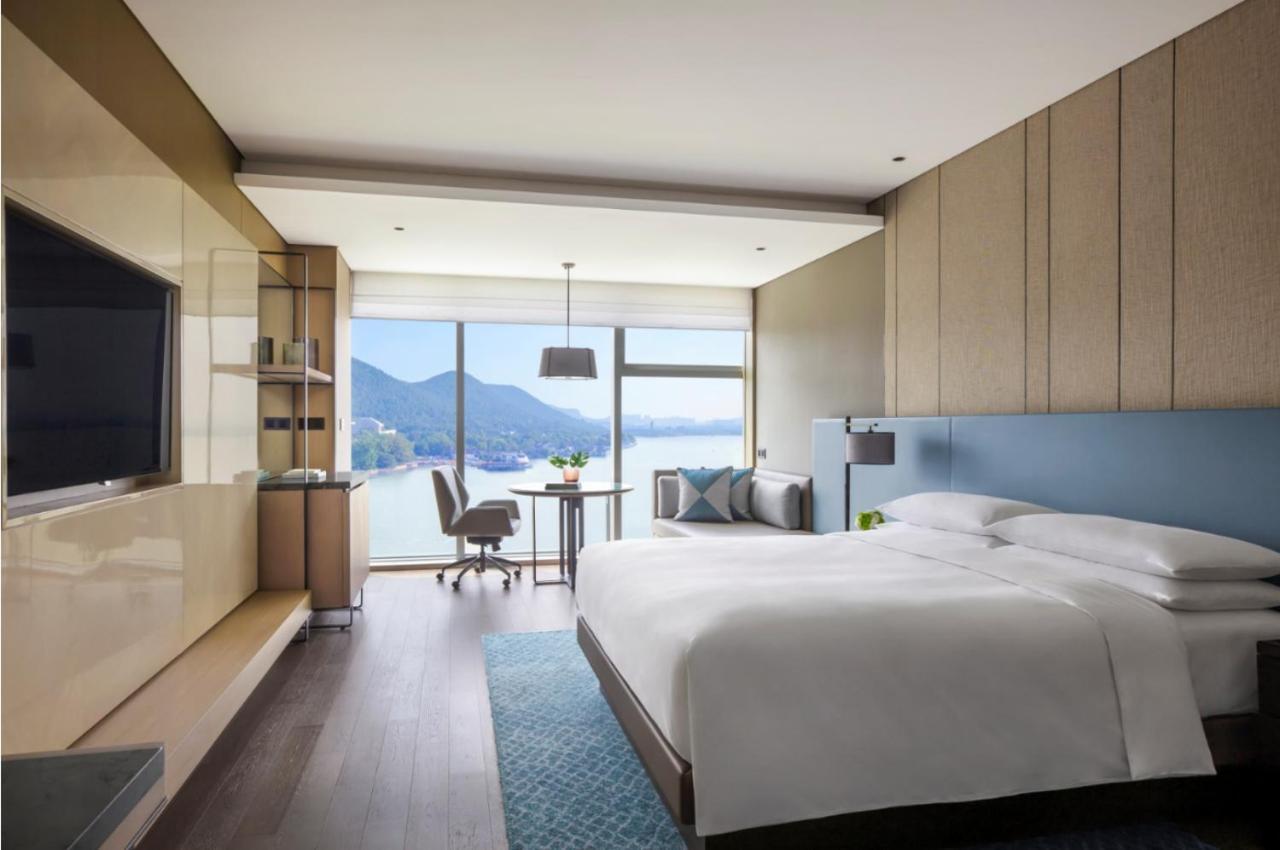 Xuzhou Marriott Hotel Lakeview Exterior foto