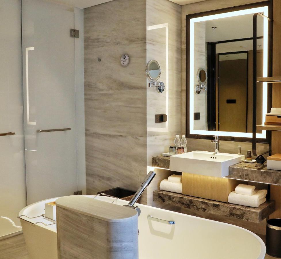 Xuzhou Marriott Hotel Lakeview Exterior foto