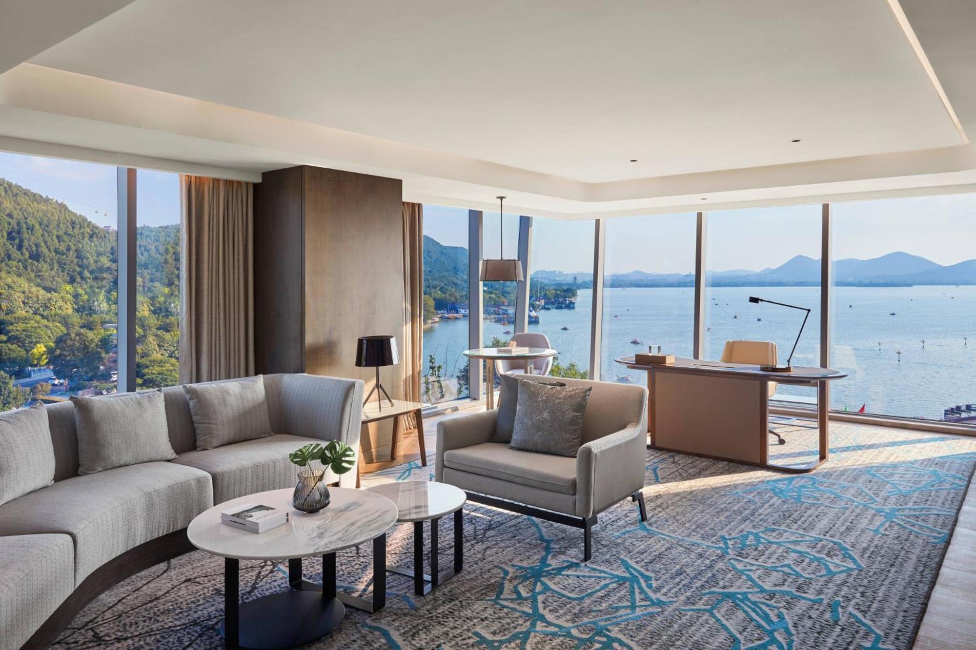 Xuzhou Marriott Hotel Lakeview Exterior foto